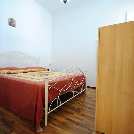Chiara Apartment